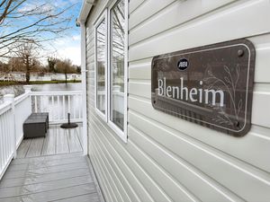 Photo 5- click for photo gallery